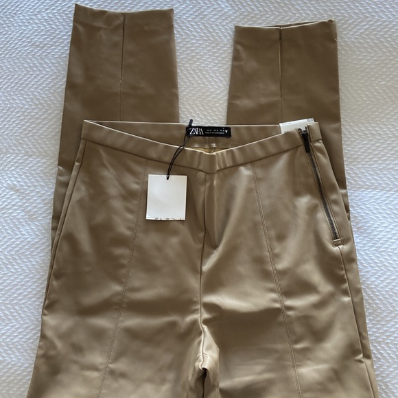 🆕 Zara High Rise Faux Leather Leggings - Picture 2 of 13